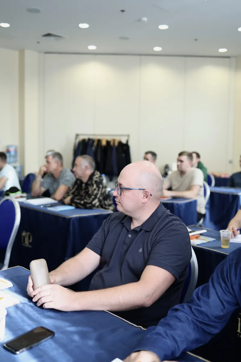 Participants of a VacMentor vacuum and leak testing course during a classroom session