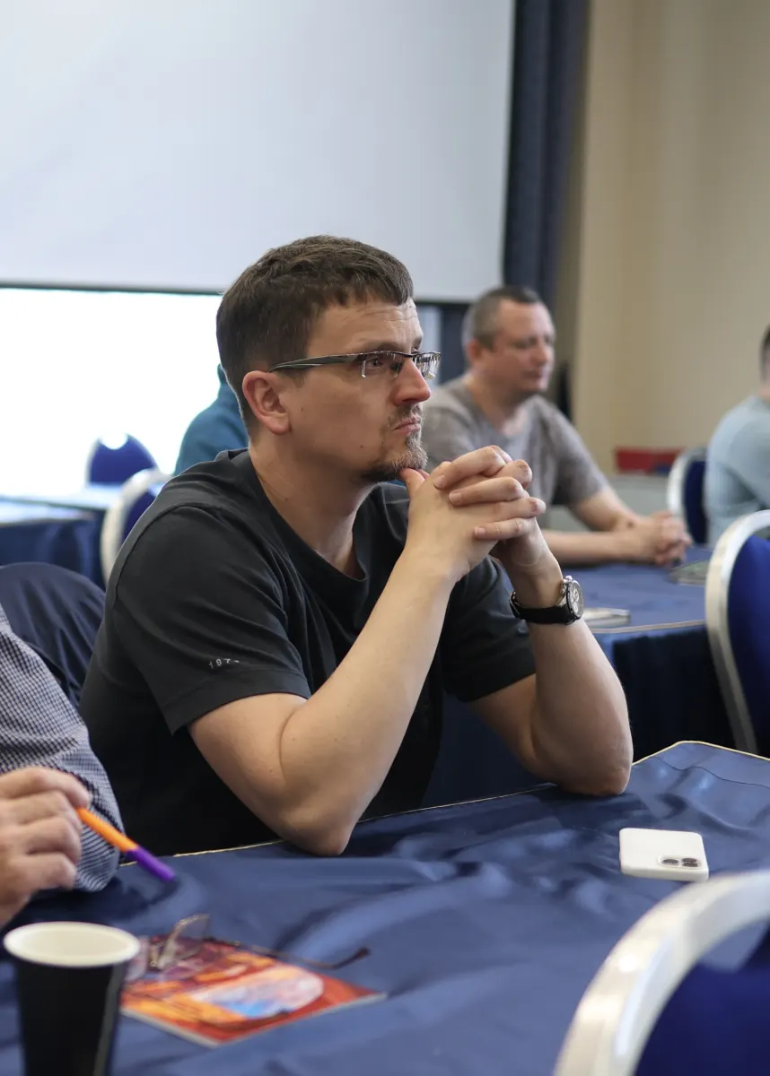 Participants of a VacMentor vacuum and leak testing course during a classroom session