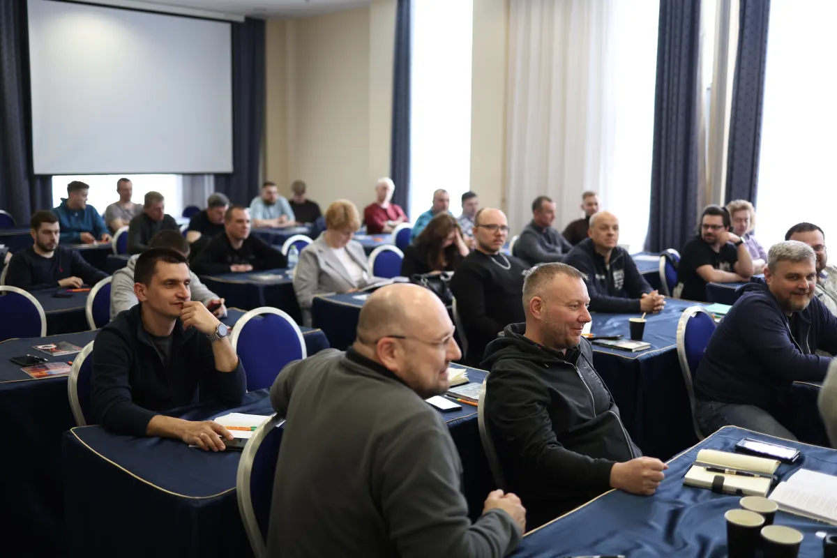 Participants of a VacMentor vacuum and leak testing course during a classroom session